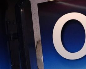 O2 admits to throttling your roaming data