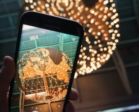 Apple fights back against phone cracking firms 1