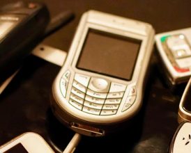 Do budget smartphones involve many compromises?